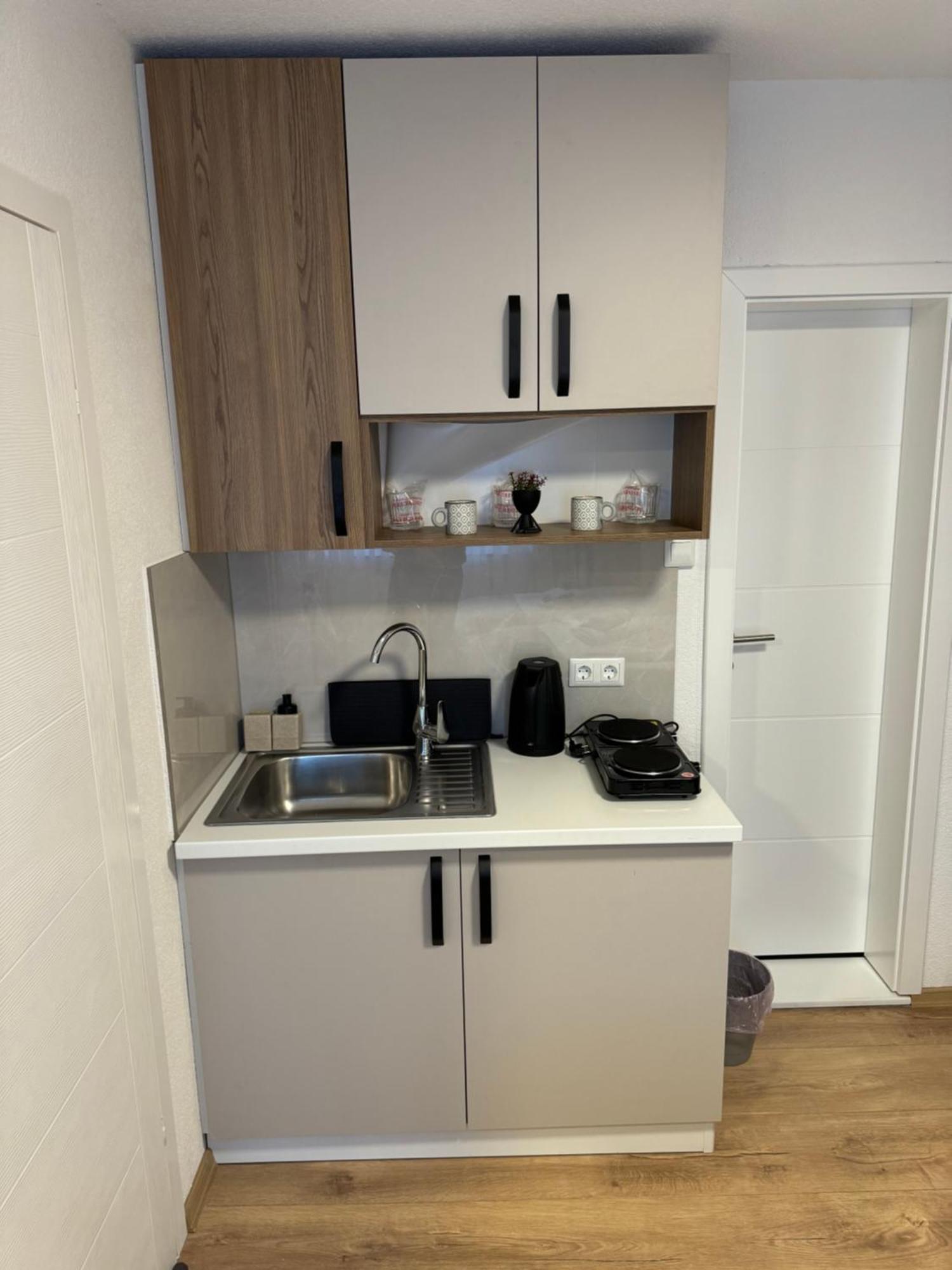 2 Apartment *