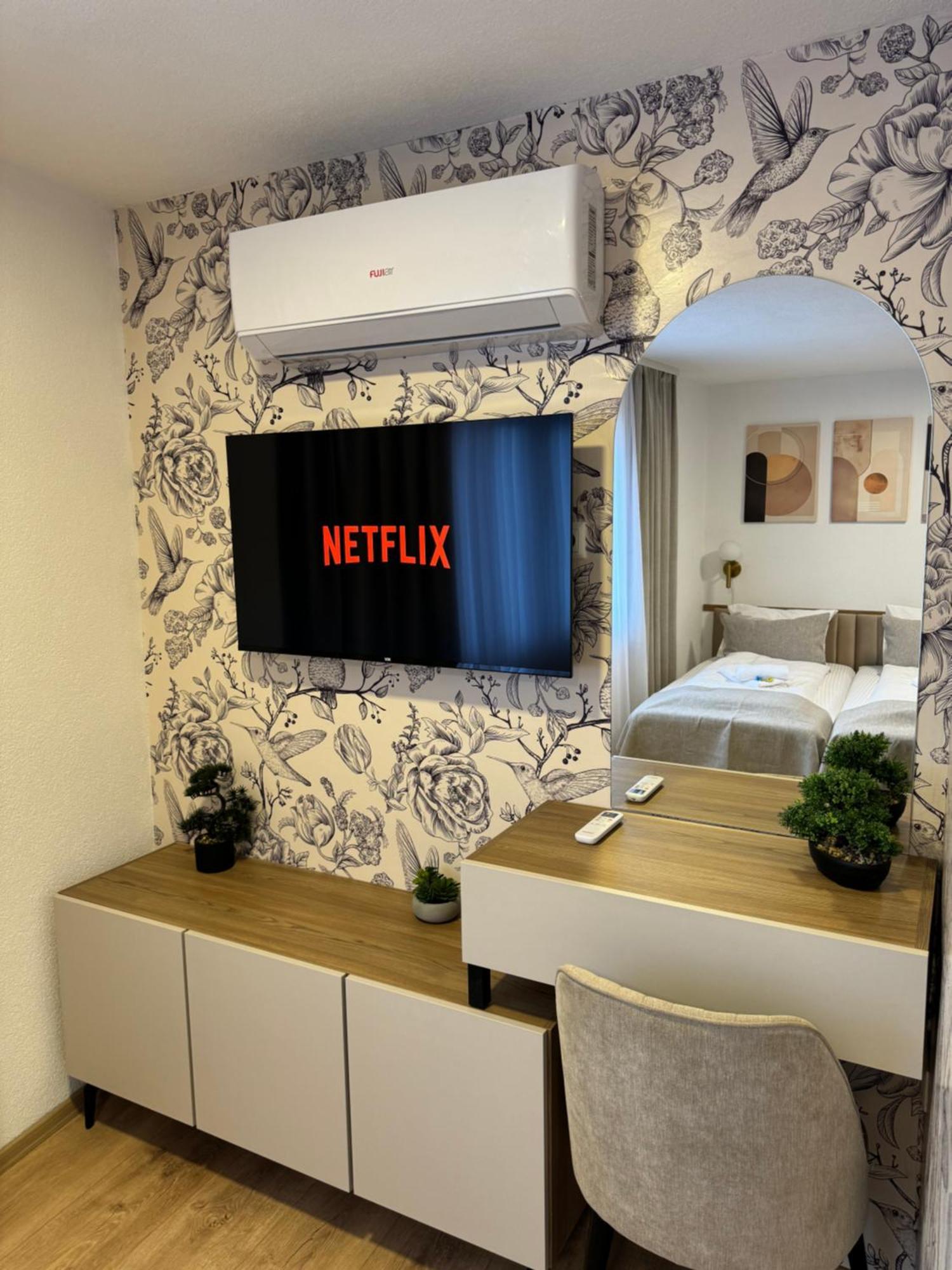 Apartment 2 *